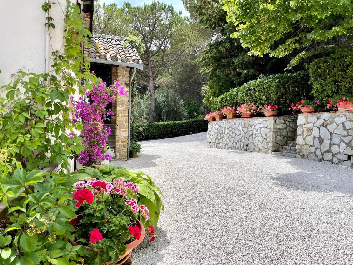 La Panoramica Gubbio: Charming Self-Catering Retreat Villa Exterior photo
